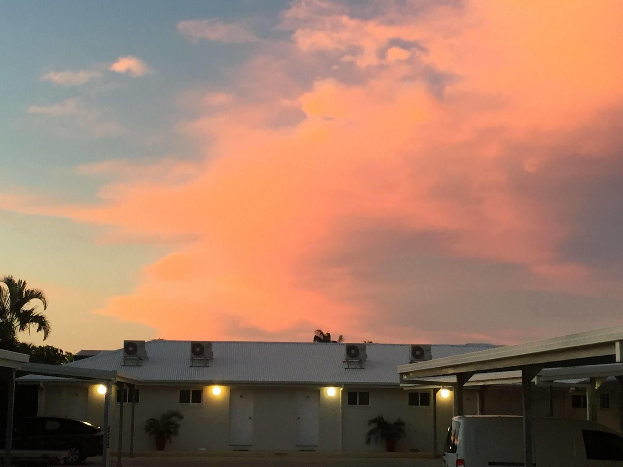 Beachside Boutique Motel Mackay Dış mekan fotoğraf